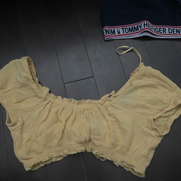 Yellow summer garage top - Picture 2 of 2